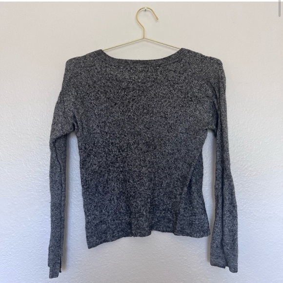 ZADIG & VOLTAIRE V-Neck Long Sleeve Sweater in Gray SZ XS (bin 337) - Picture 2 of 4